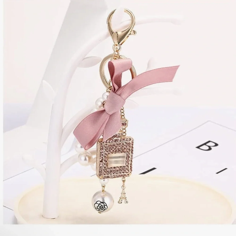 NWT Elegant Pink and Gold Keychain with Pearl Accents
